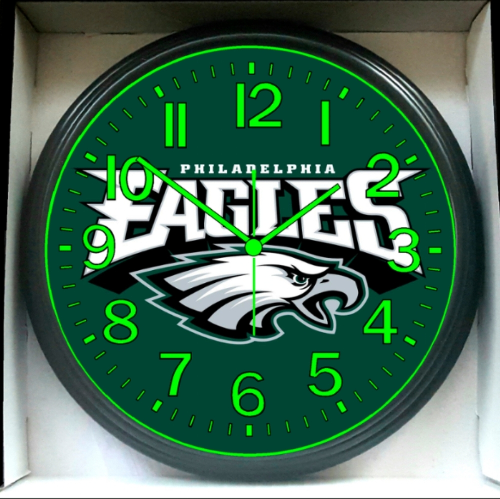 Philadelphia Eagles NFL Glow in the Dark Walk Clock New in Box